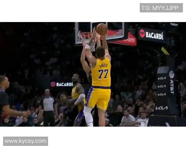 湖人对决热火2020年总决赛第一场精彩直播回顾与分析 湖人对决热火2020年总决赛第一场精彩直播回顾与分析